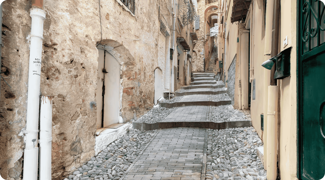 Pathway to the appartment